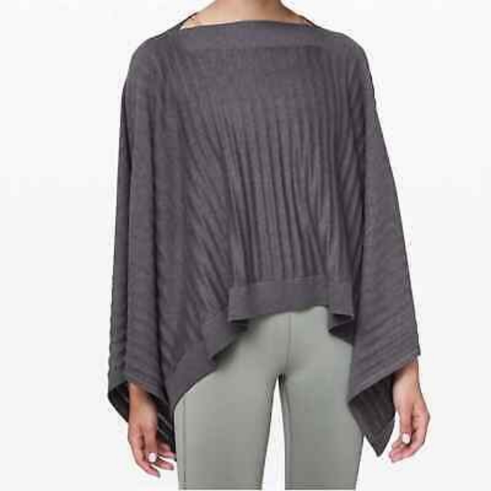 LULULEMON Forward Flow Pullover Poncho Sweater in Heathered Moonwalk